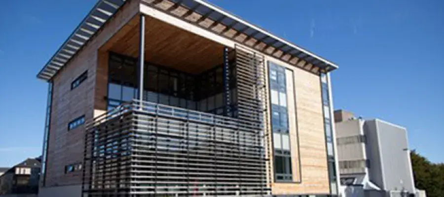 Outlets available at King's Buildings campus.