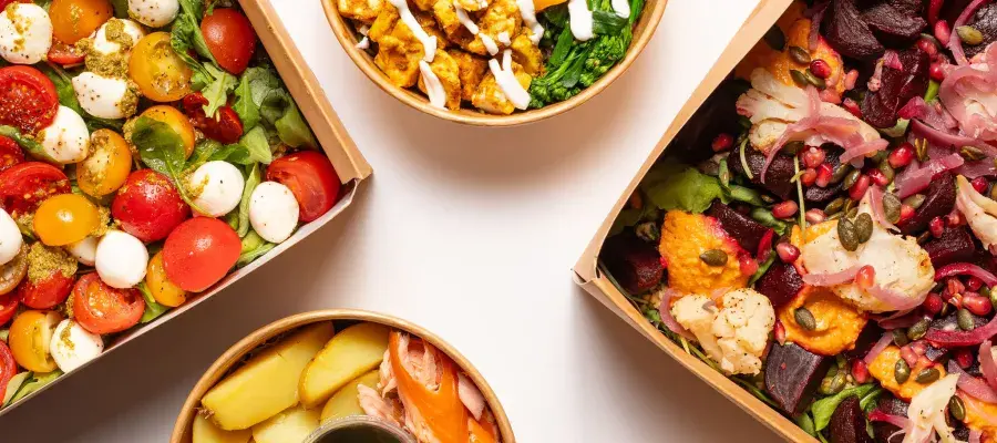 UoEats salad bowls