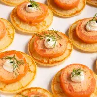 salmon blinis