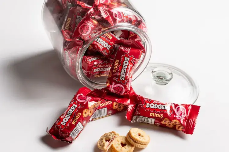 jammy dodgers in a jar