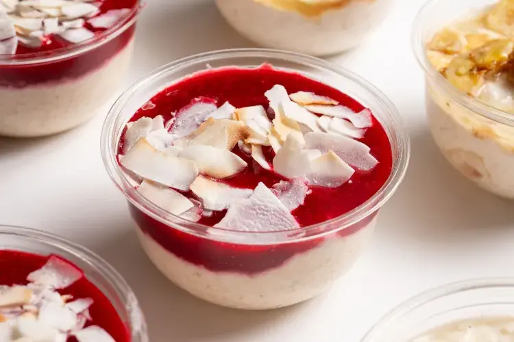 close up of bircher pots